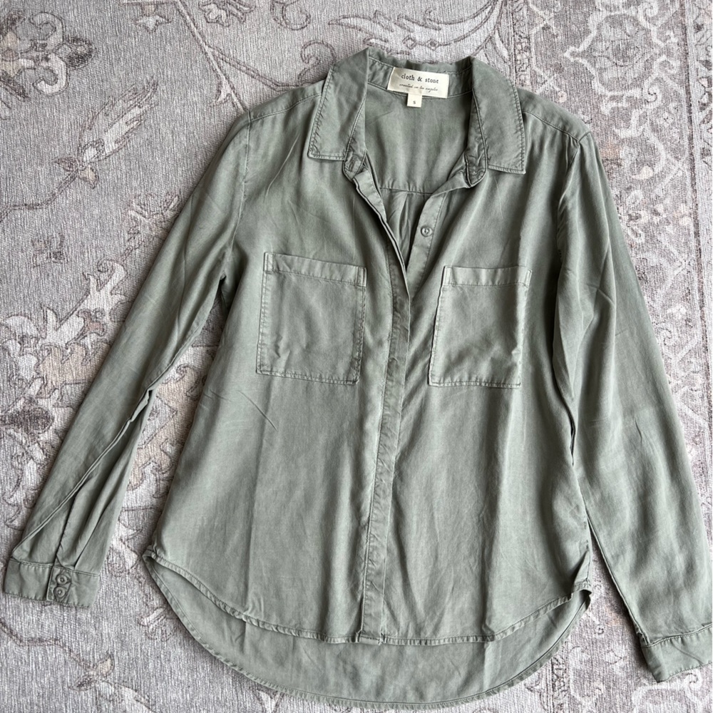 Cloth and Stone Button Down